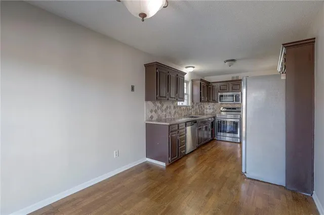 $285,000 | 18404 East Blackhawk Trail, Independence, MO 64056