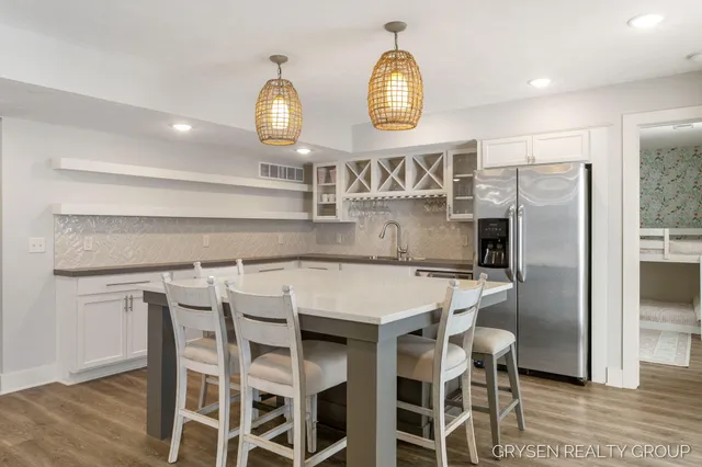 $499,900 | 6114 Kingsbury Court, Allendale, MI 49401