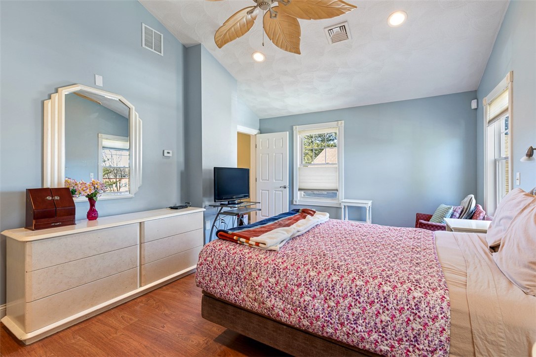 227 Killingly Street Providence, RI 02909 - Photo 19 of 37 Gallery Image 19