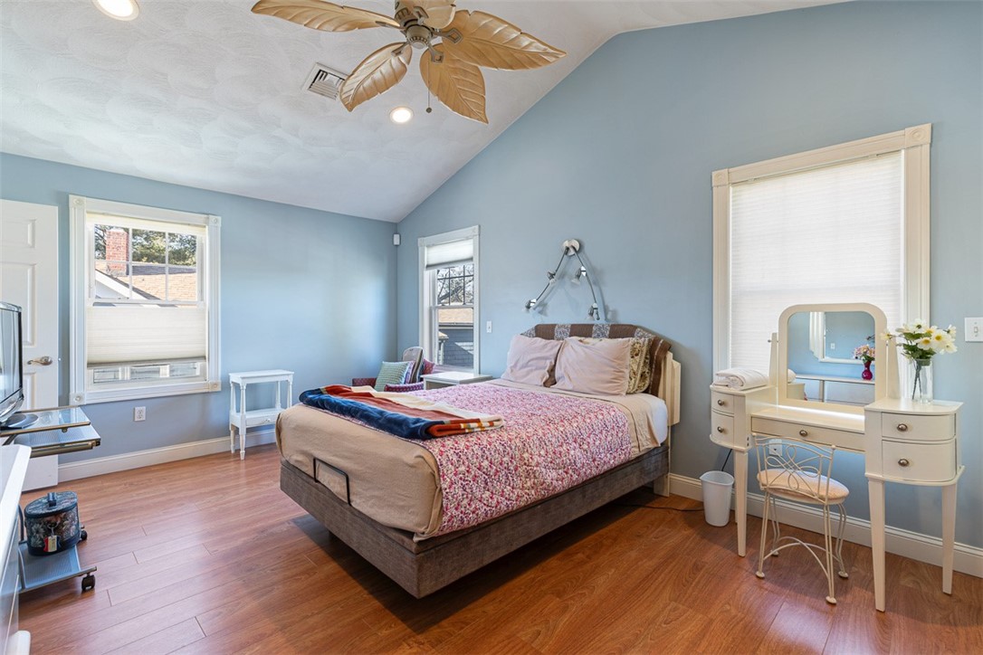 227 Killingly Street Providence, RI 02909 - Photo 20 of 37 Gallery Image 20