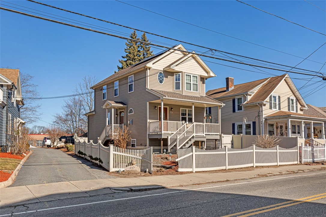 227 Killingly Street Providence, RI 02909 - Photo 3 of 37 Gallery Image 3