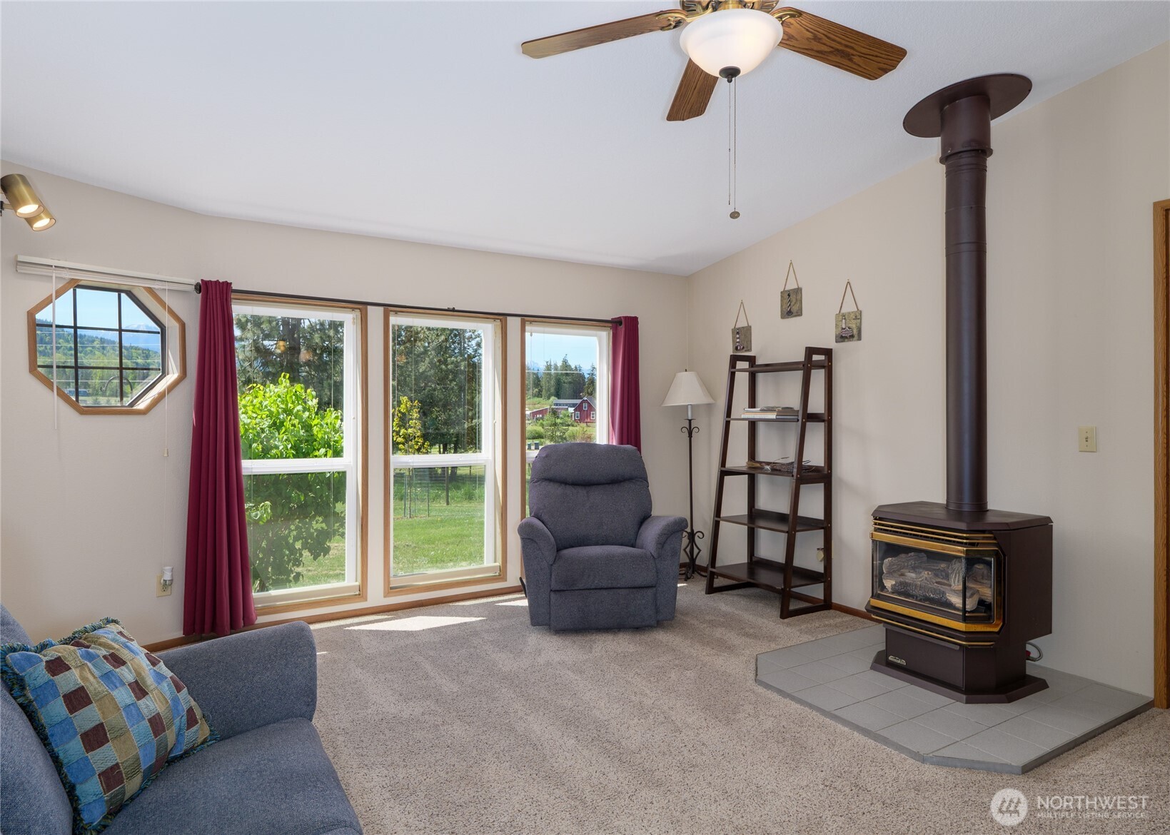 54 Springwater Lane Sequim, WA 98382 - Photo 8 of 40