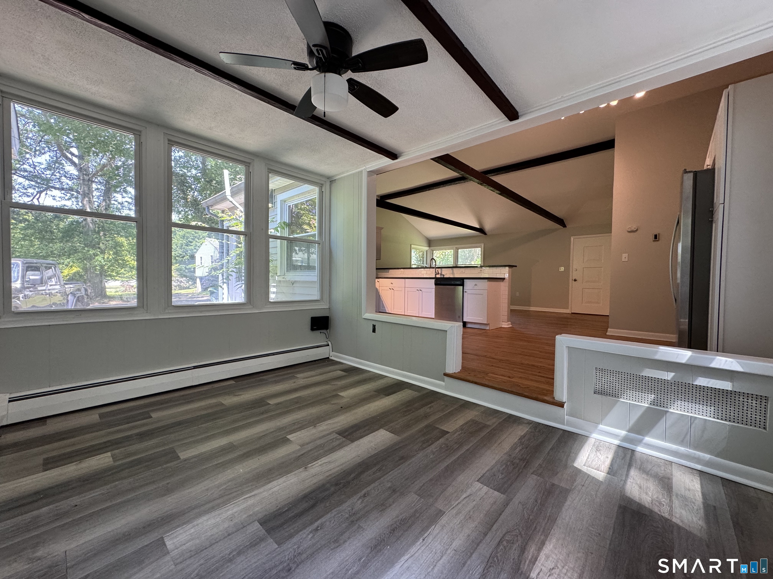 95 Riverside Drive Hamden, CT 06518 - Photo 6 of 26