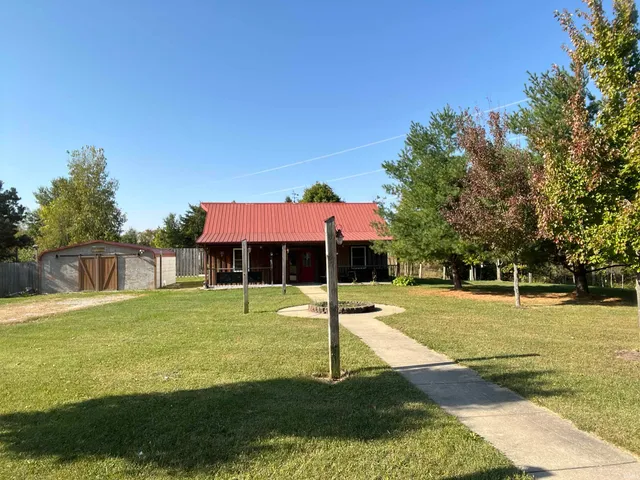 $399,900 | 4462 West 3rd Street, West Lebanon, IN 47991