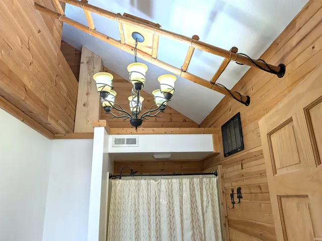 $399,900 | 4462 West 3rd Street, West Lebanon, IN 47991