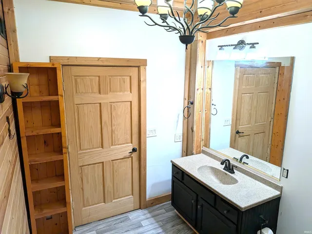 $399,900 | 4462 West 3rd Street, West Lebanon, IN 47991