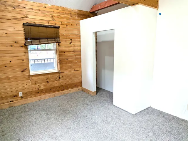 $399,900 | 4462 West 3rd Street, West Lebanon, IN 47991