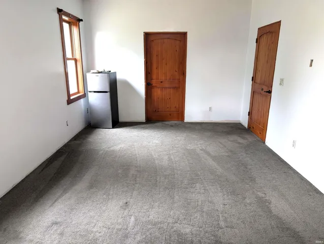 $399,900 | 4462 West 3rd Street, West Lebanon, IN 47991