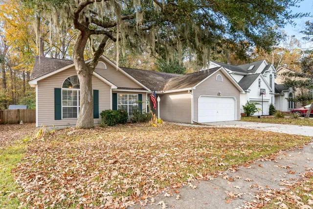 $350,000 | 147 Belleplaine Drive, Goose Creek, SC 29445