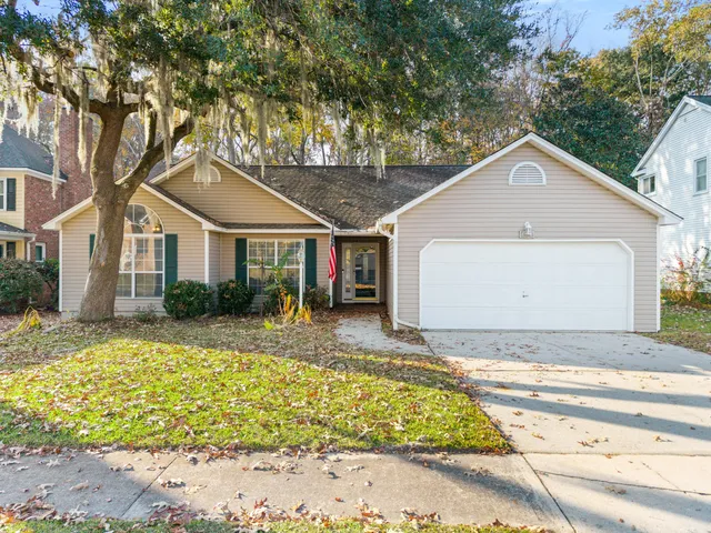 $350,000 | 147 Belleplaine Drive, Goose Creek, SC 29445