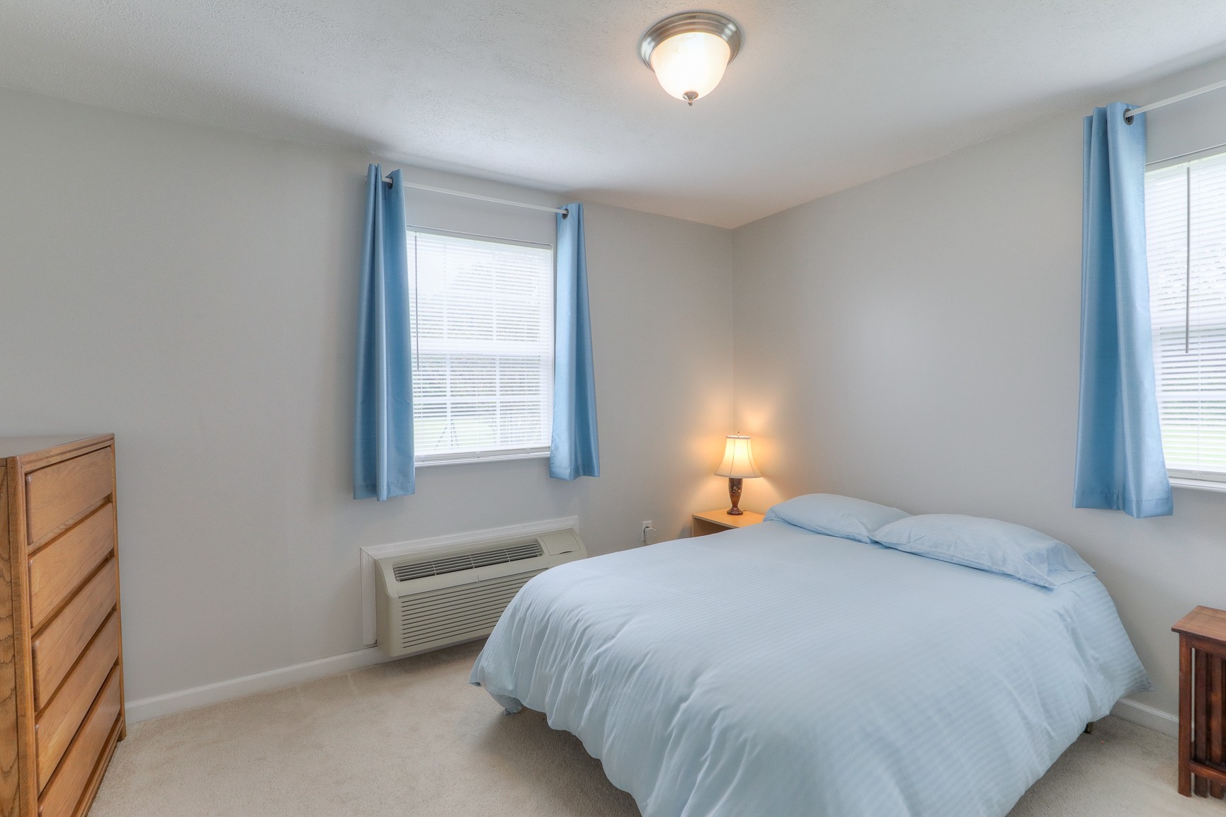 1488 Phillips Road Lebanon, TN 37087 - Photo 14 of 34 a bedroom with a bed and a window