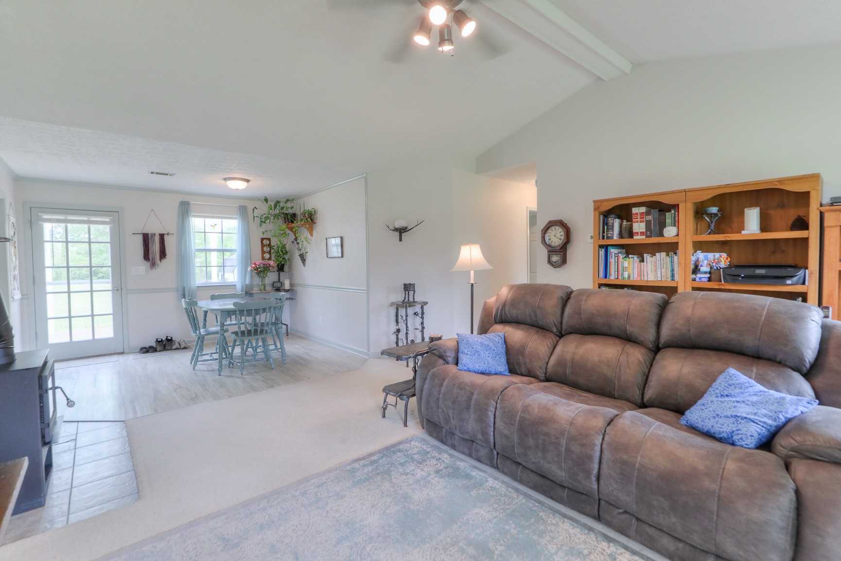 1488 Phillips Road Lebanon, TN 37087 - Photo 5 of 34 a living room with furniture and wooden floor