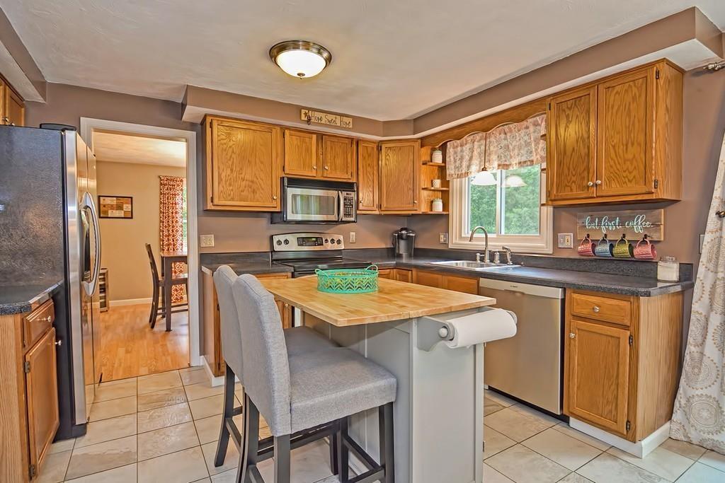 15 Flora Road Attleboro, MA 02703 - Photo 5 of 32 Gallery Image 5