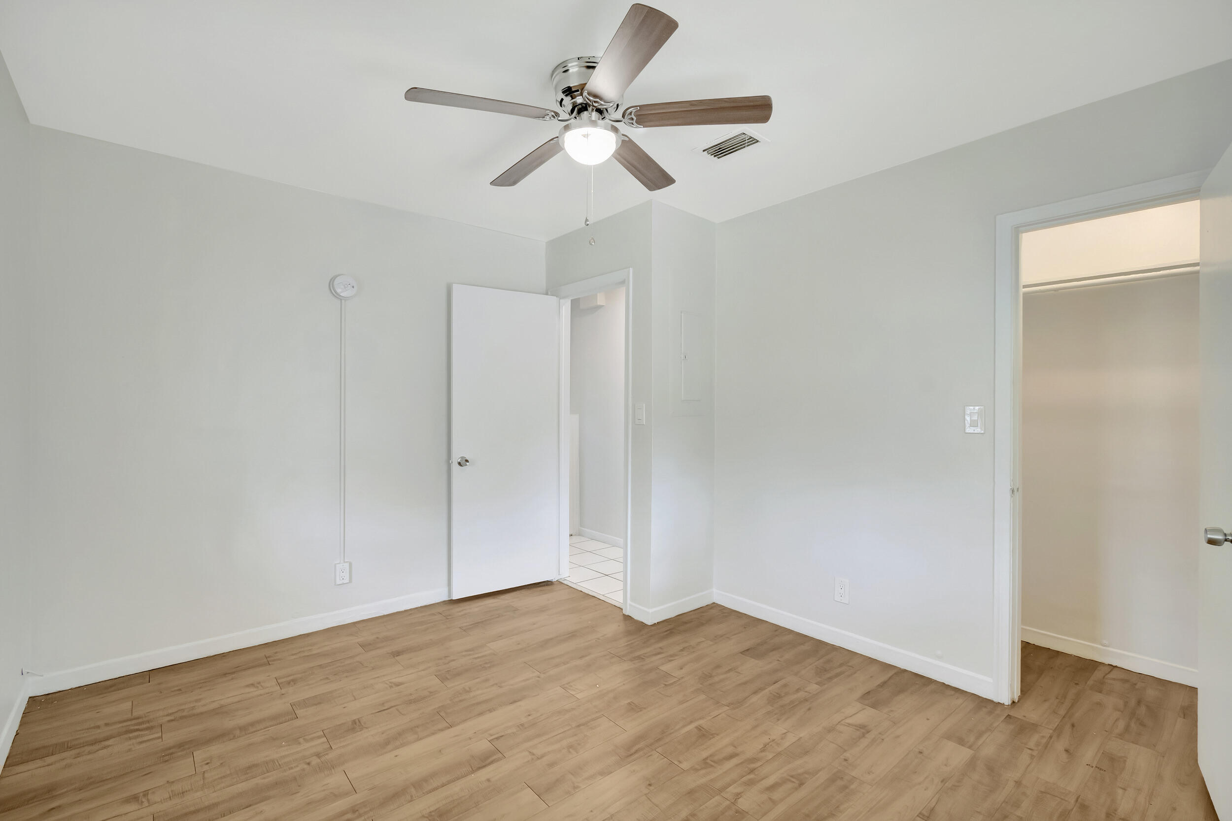 181 West 15th Street Riviera Beach, FL 33404 - Photo 12 of 51 34_dsc_1401