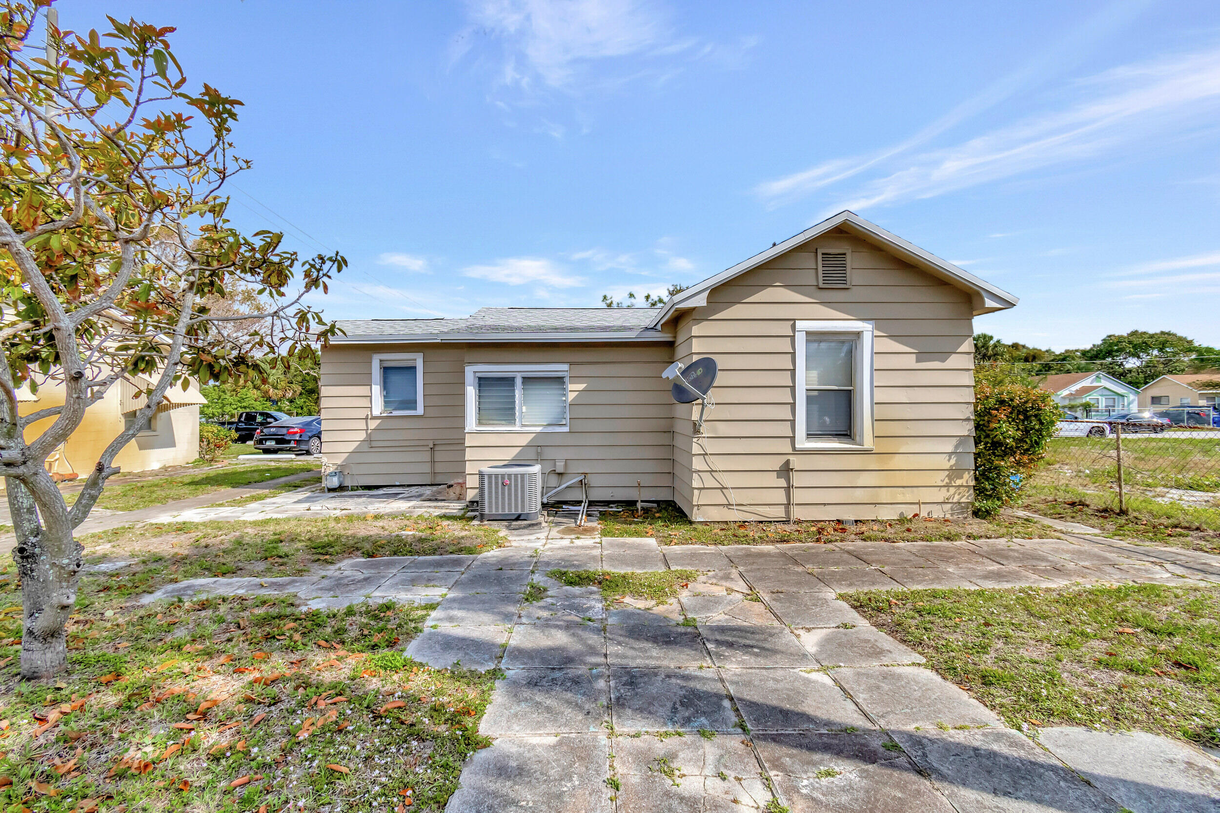 181 West 15th Street Riviera Beach, FL 33404 - Photo 22 of 51 53_dsc_1551