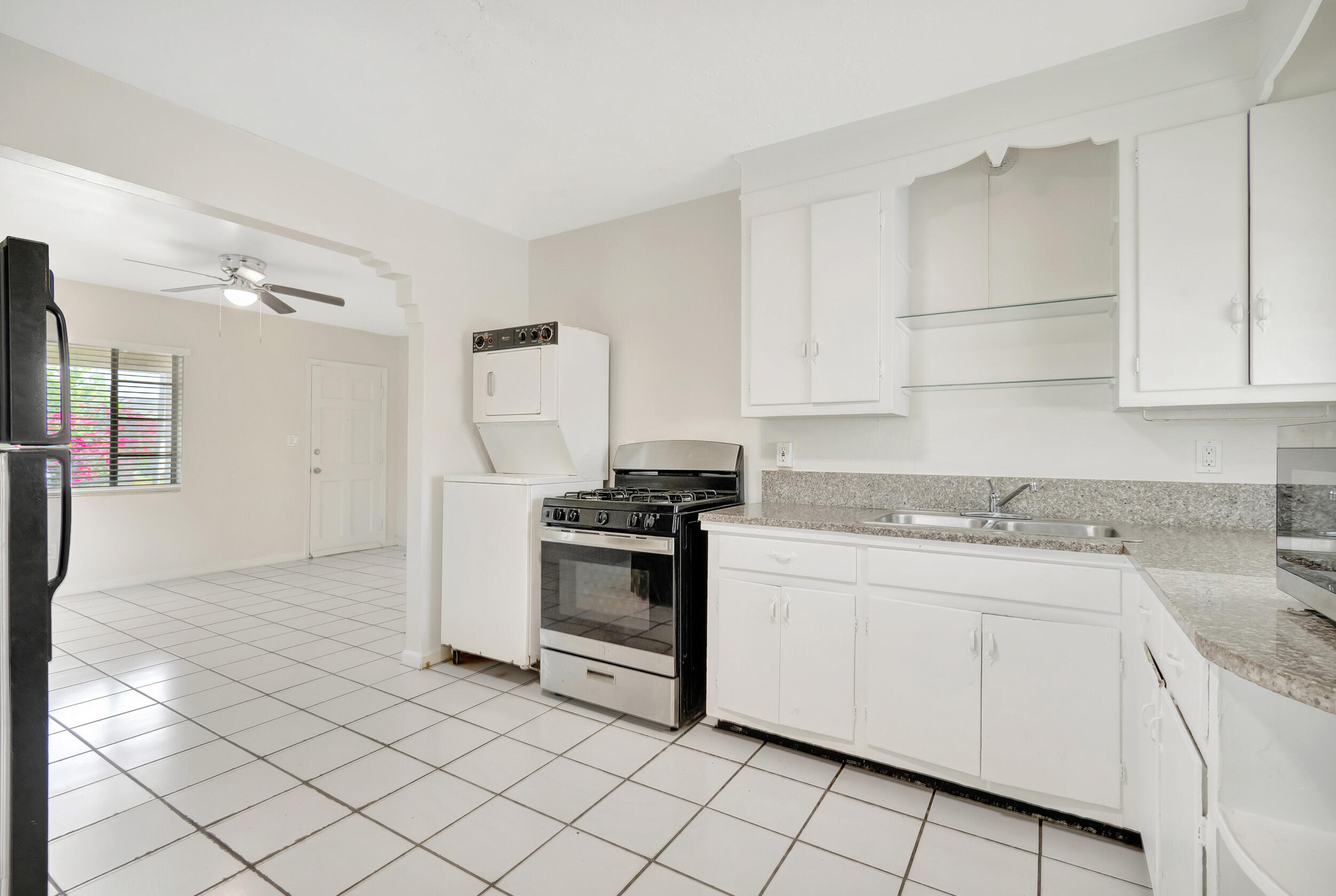 181 West 15th Street Riviera Beach, FL 33404 - Photo 8 of 51 26_dsc_1326