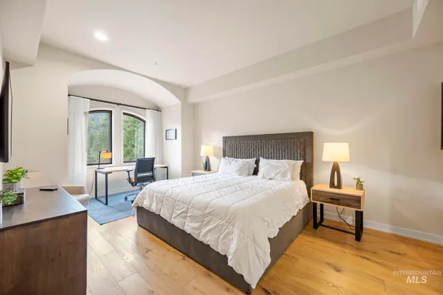 $985,000 | 780 Village Drive, Unit 505, Donnelly, ID 83615