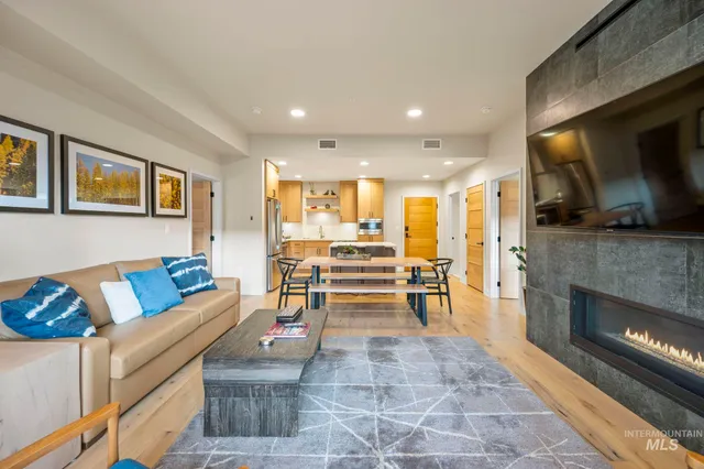 $985,000 | 780 Village Drive, Unit 505, Donnelly, ID 83615