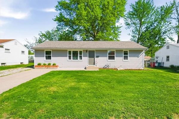 $270,000 | 3105 Porter Road, Independence, MO 64055
