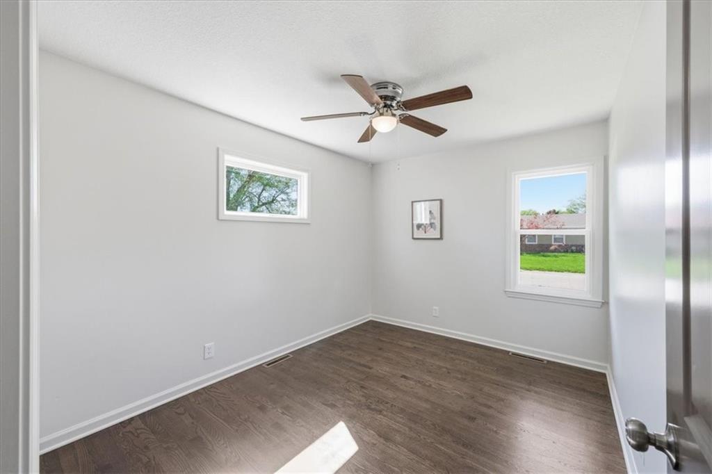 3105 Porter Road Independence, MO 64055 - Photo 11 of 32