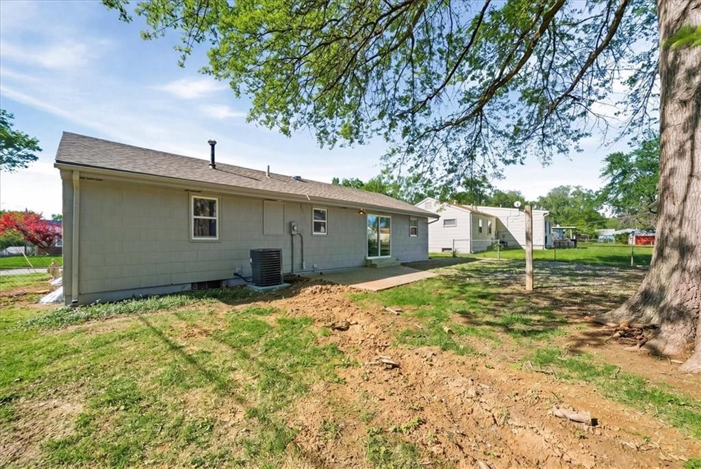 3105 Porter Road Independence, MO 64055 - Photo 24 of 32