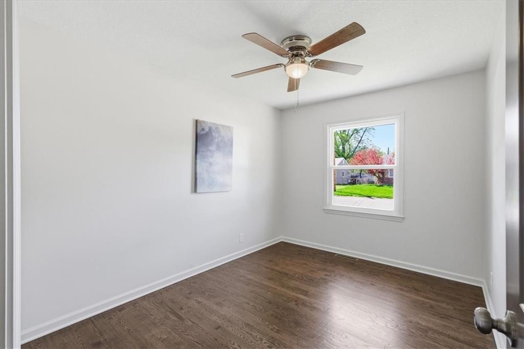 3105 Porter Road Independence, MO 64055 - Photo 10 of 32