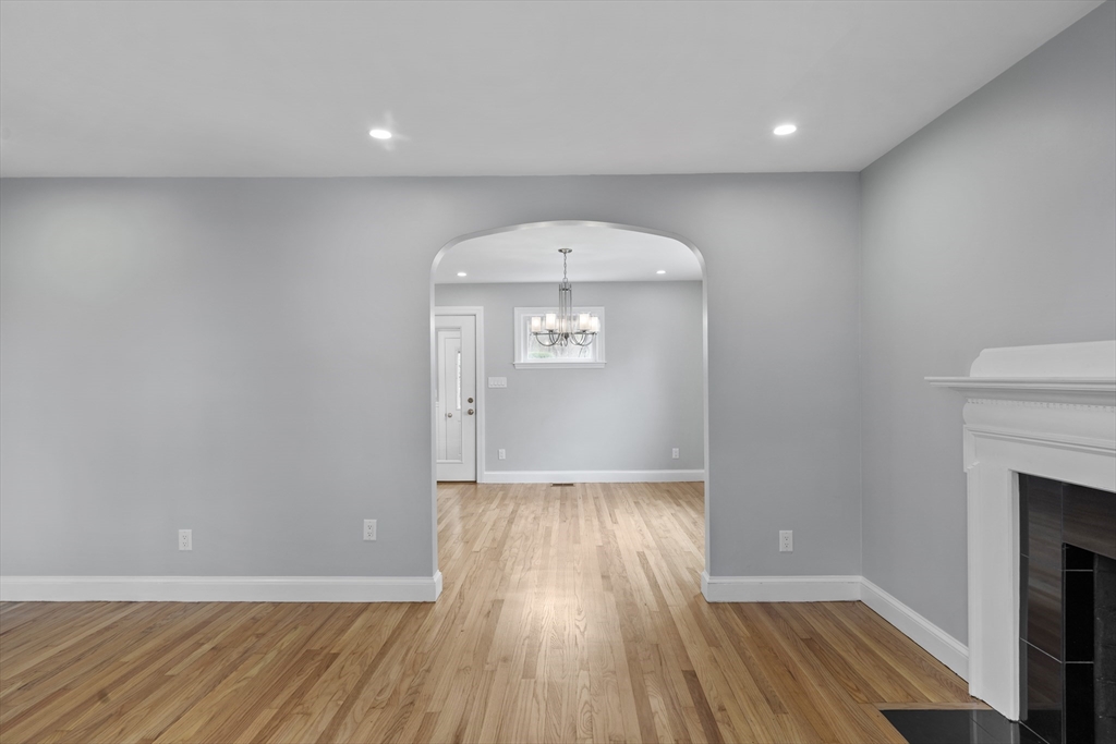 60 Alton Road Quincy, MA 02169 - Photo 3 of 29 Gallery Image 3