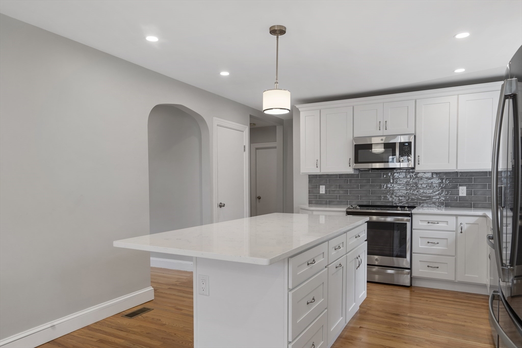 60 Alton Road Quincy, MA 02169 - Photo 7 of 29 Gallery Image 7