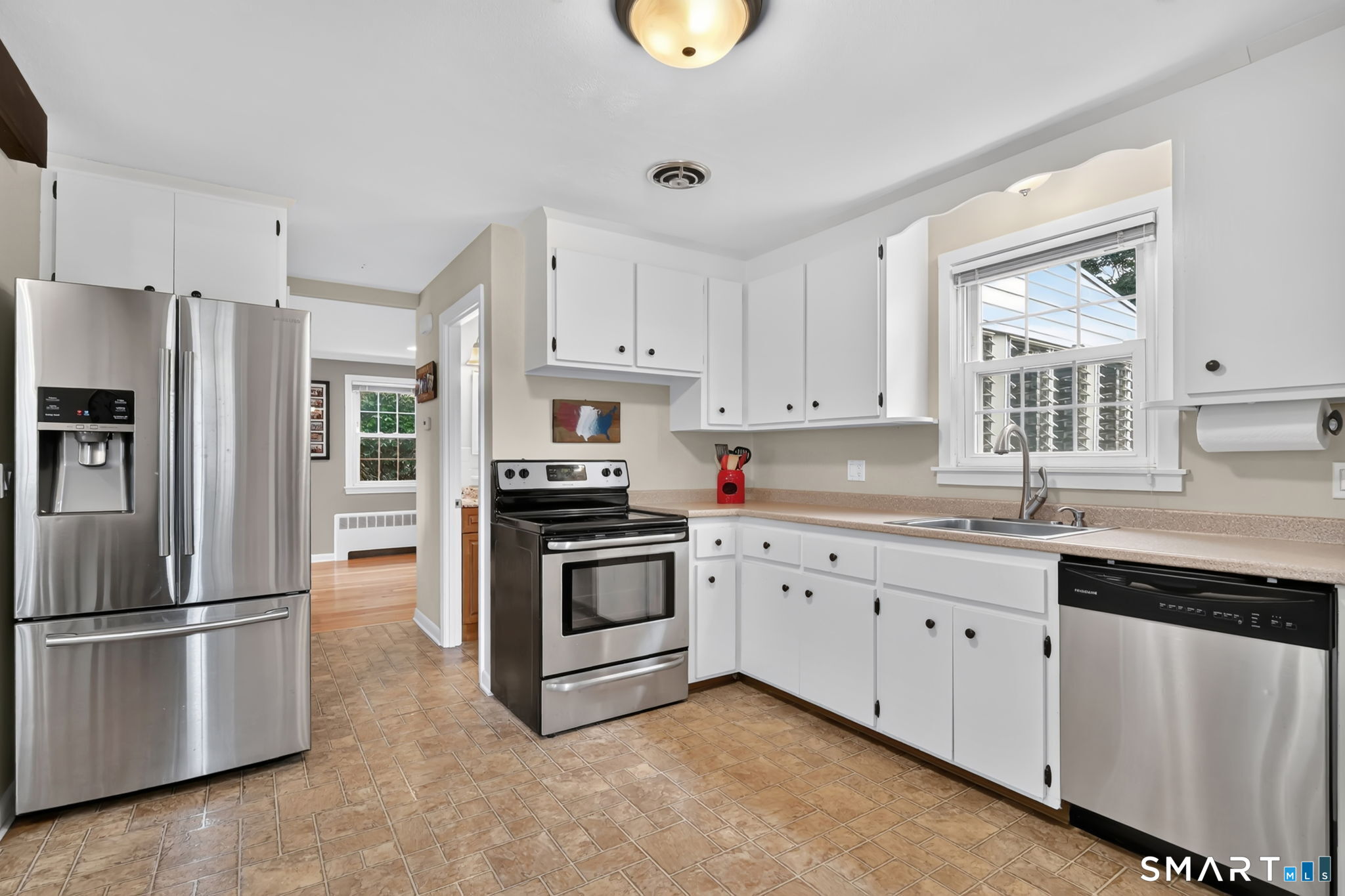 33 Brent Road Manchester, CT 06042 - Photo 15 of 38