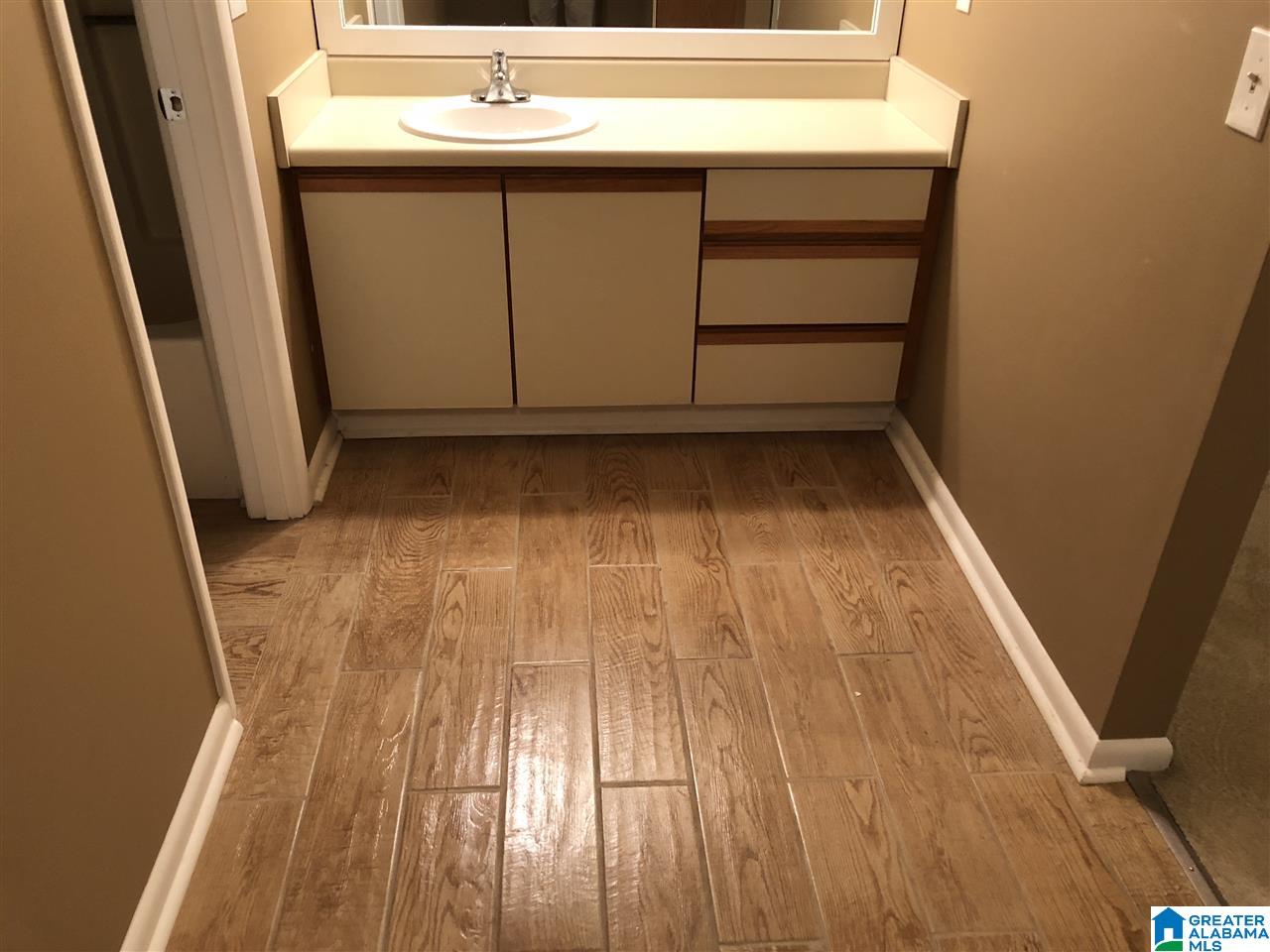 612 Paradise Isle, Unit 612 Riverside, AL 35135 - Photo 15 of 35