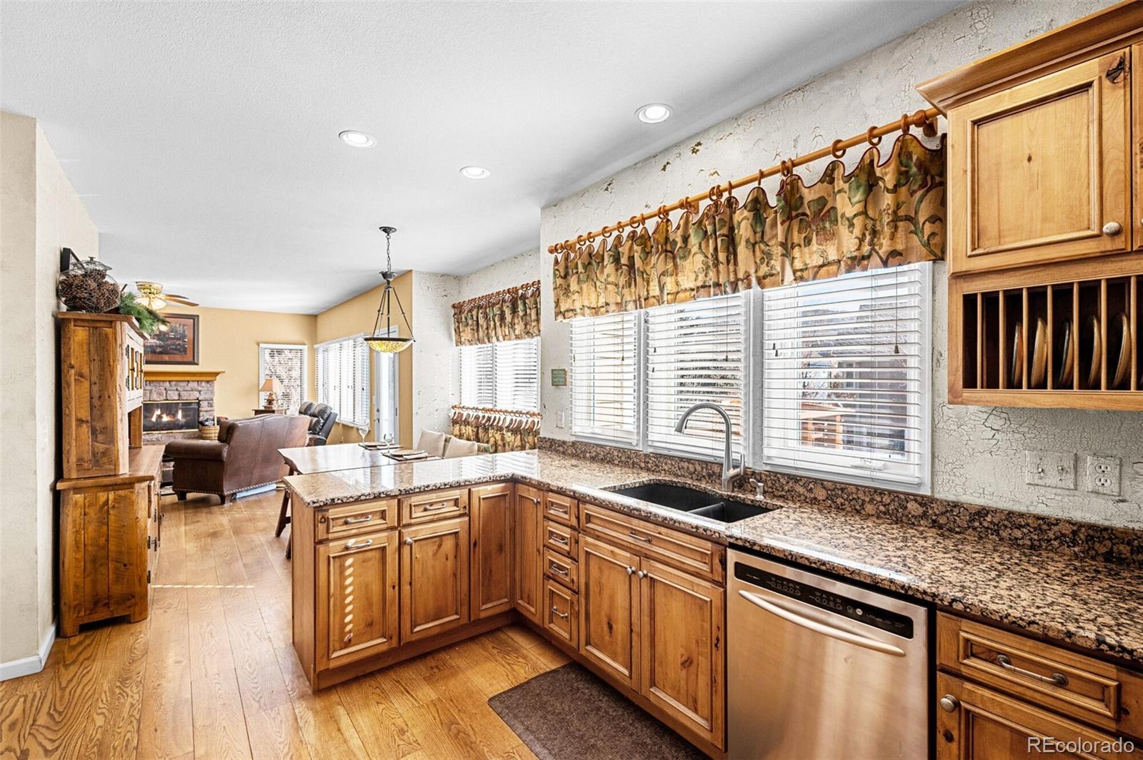 4 Cotoneaster Littleton, CO 80127 - Photo 6 of 23