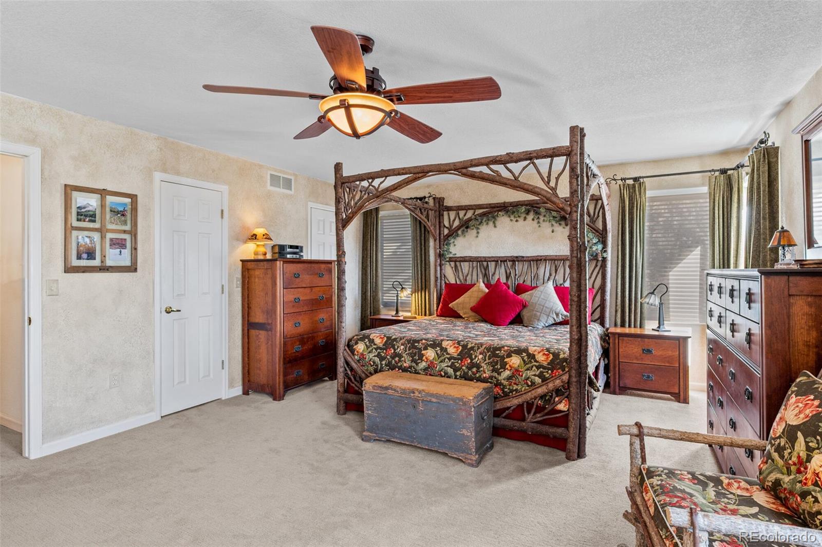 4 Cotoneaster Littleton, CO 80127 - Photo 7 of 23