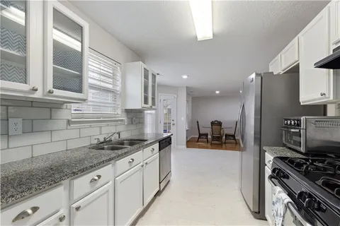 $369,900 | 4802 Lake Park Terrace, Acworth, GA 30101