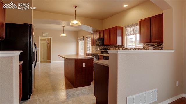 1225 Diamond Rim Drive Colorado Springs, CO 80921 - Photo 9 of 34 Gallery Image 9
