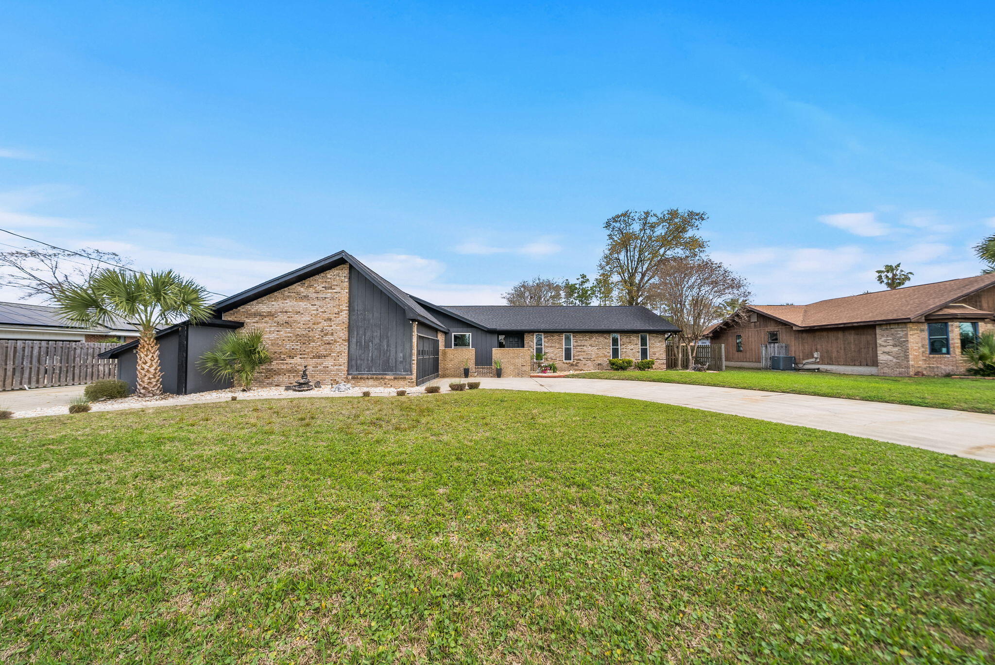 1006 Goose Bayou Road Lynn Haven, FL 32444 - Photo 6 of 49 56-web-or-mls-DSC09254