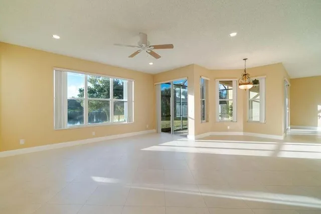 $4,750 | 7227 Chesapeake Circle, Boynton Beach, FL 33436