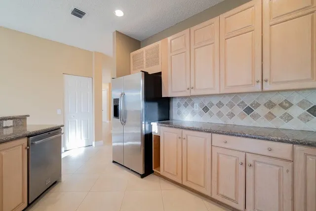 $4,750 | 7227 Chesapeake Circle, Boynton Beach, FL 33436