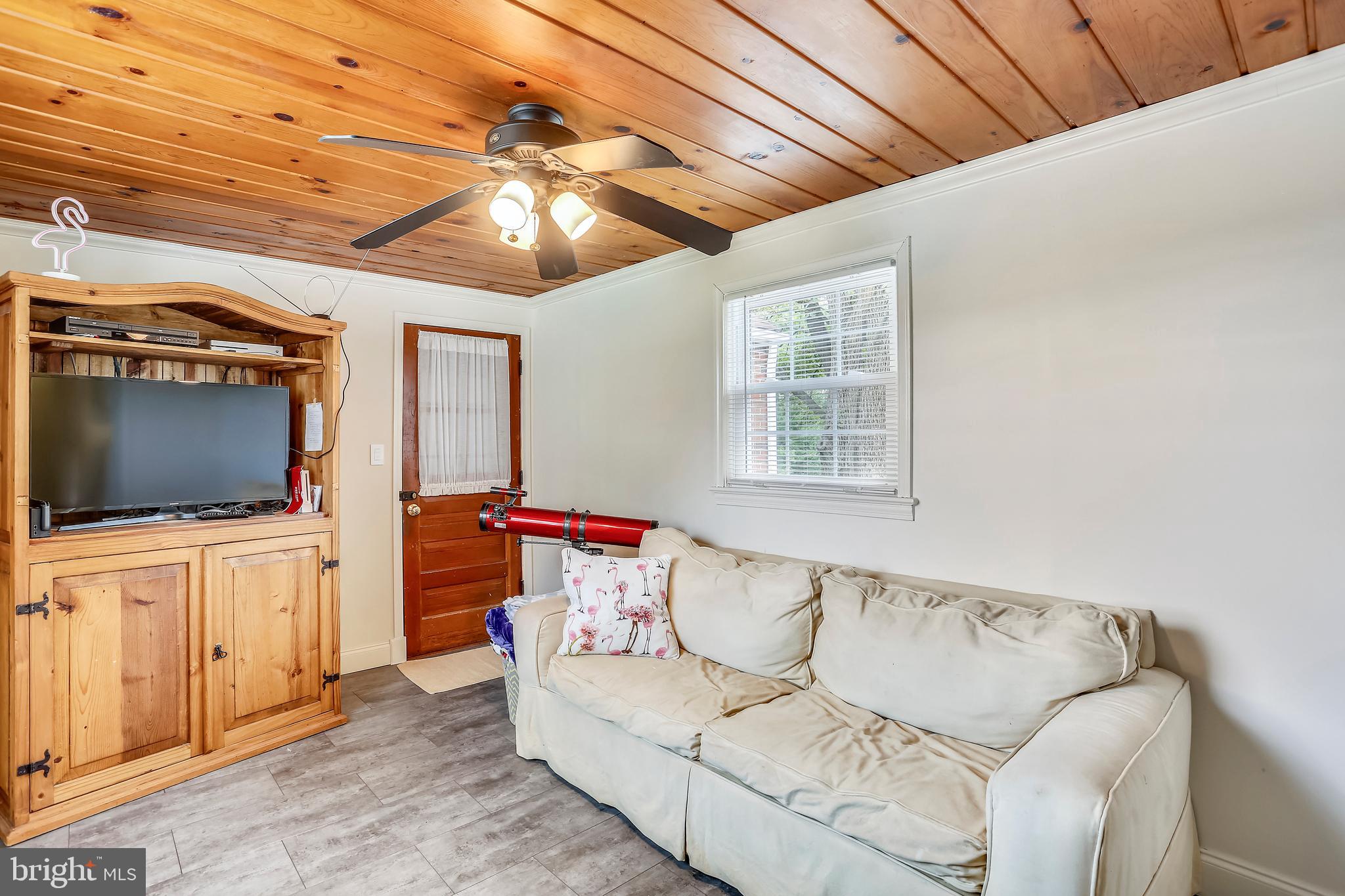 7012 Warfield Road Laytonsville, MD 20882 - Photo 21 of 49