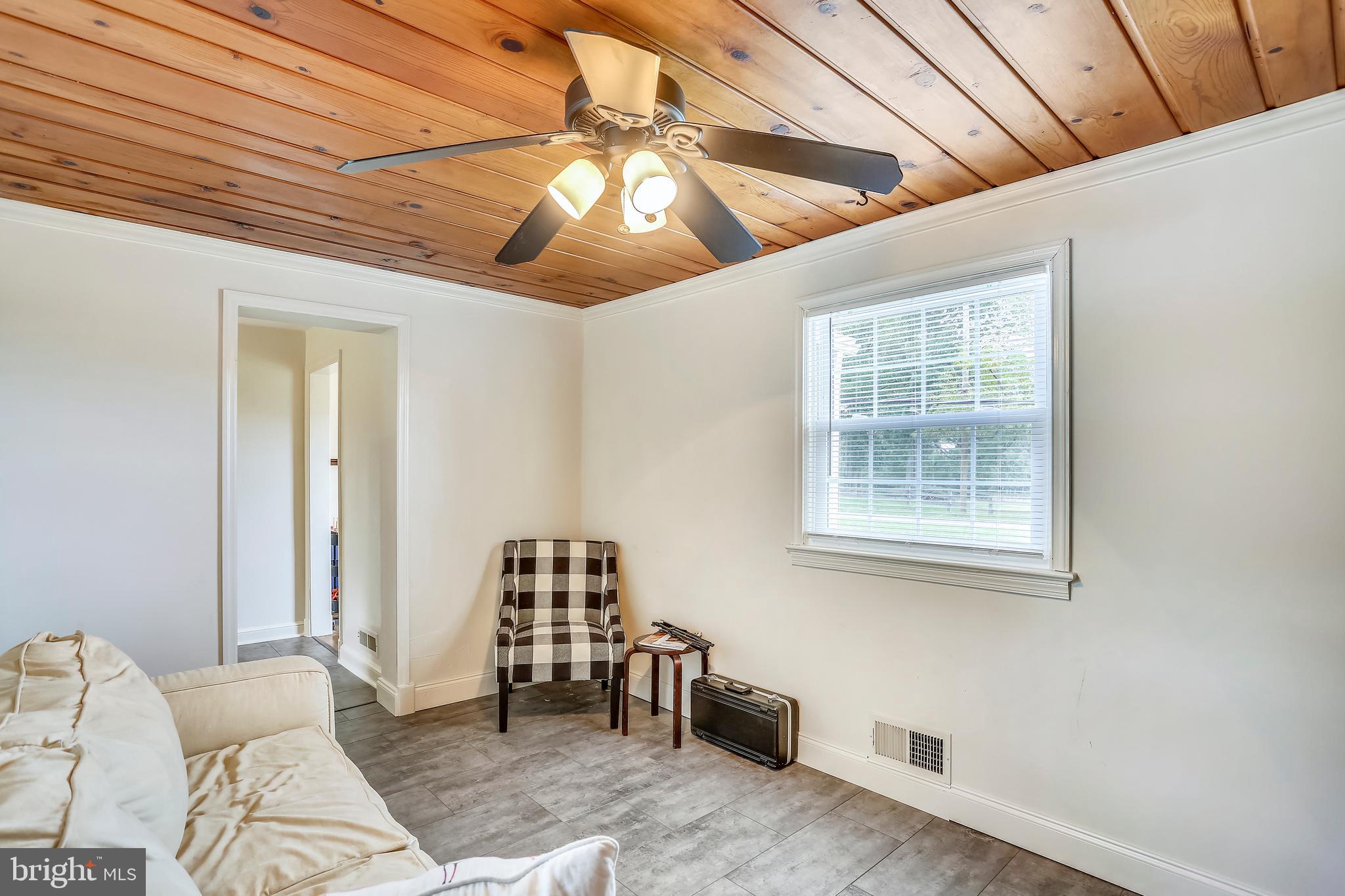 7012 Warfield Road Laytonsville, MD 20882 - Photo 22 of 49