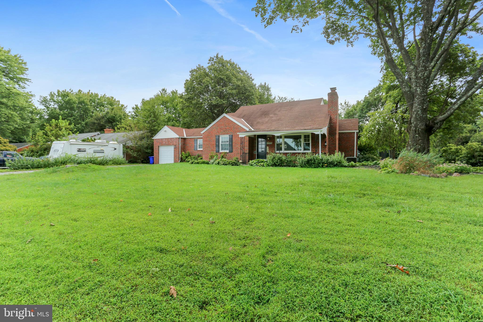 7012 Warfield Road Laytonsville, MD 20882 - Photo 5 of 49