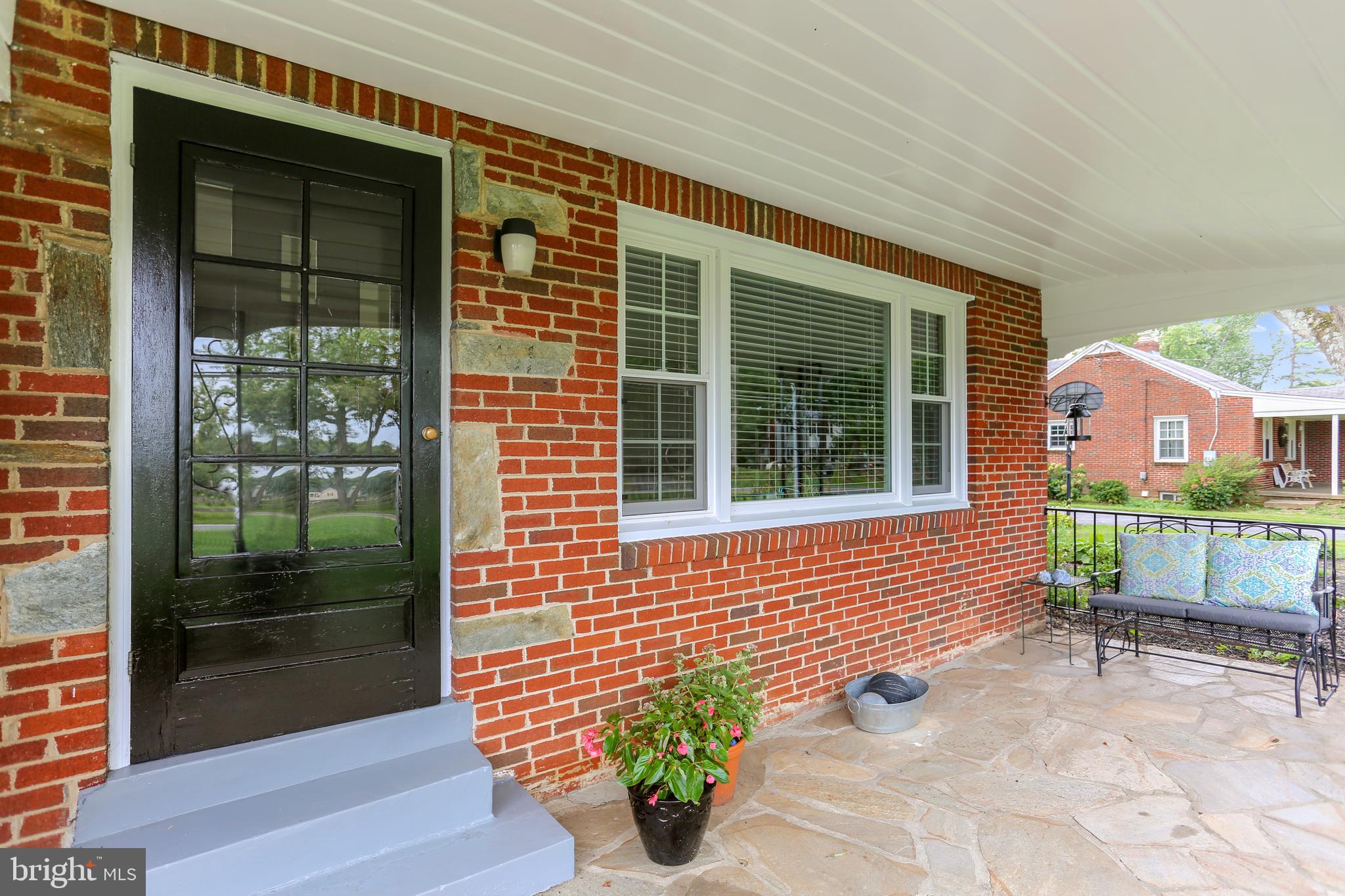 7012 Warfield Road Laytonsville, MD 20882 - Photo 8 of 49