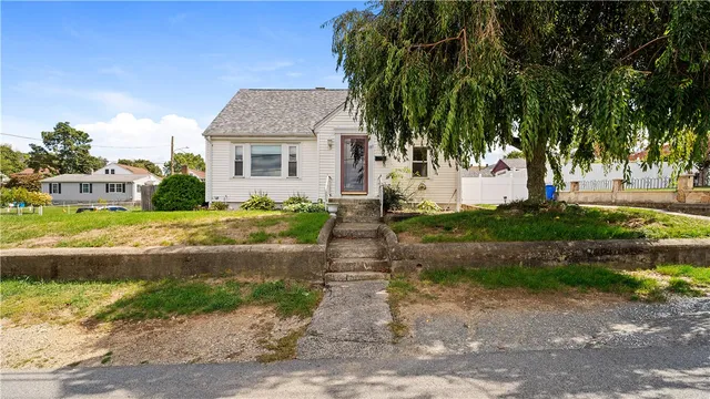 $373,000 | 180 Grassmere Avenue, East Providence, RI 02914