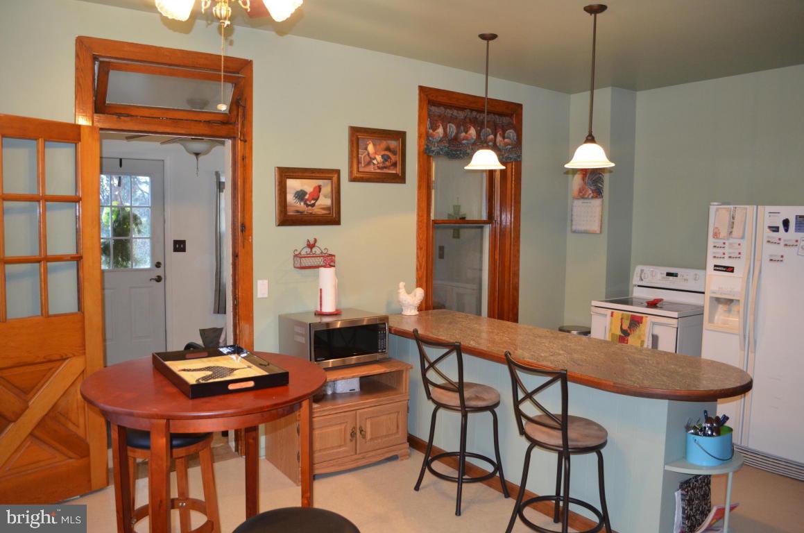 922 Quentin Road Lebanon, PA 17042 - Photo 2 of 24 Gallery Image 2