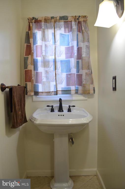 922 Quentin Road Lebanon, PA 17042 - Photo 9 of 24 Gallery Image 9