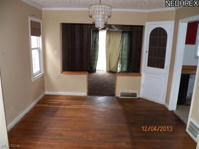 3829 Northwood Road Cleveland, OH 44118 - Photo 6 of 15
