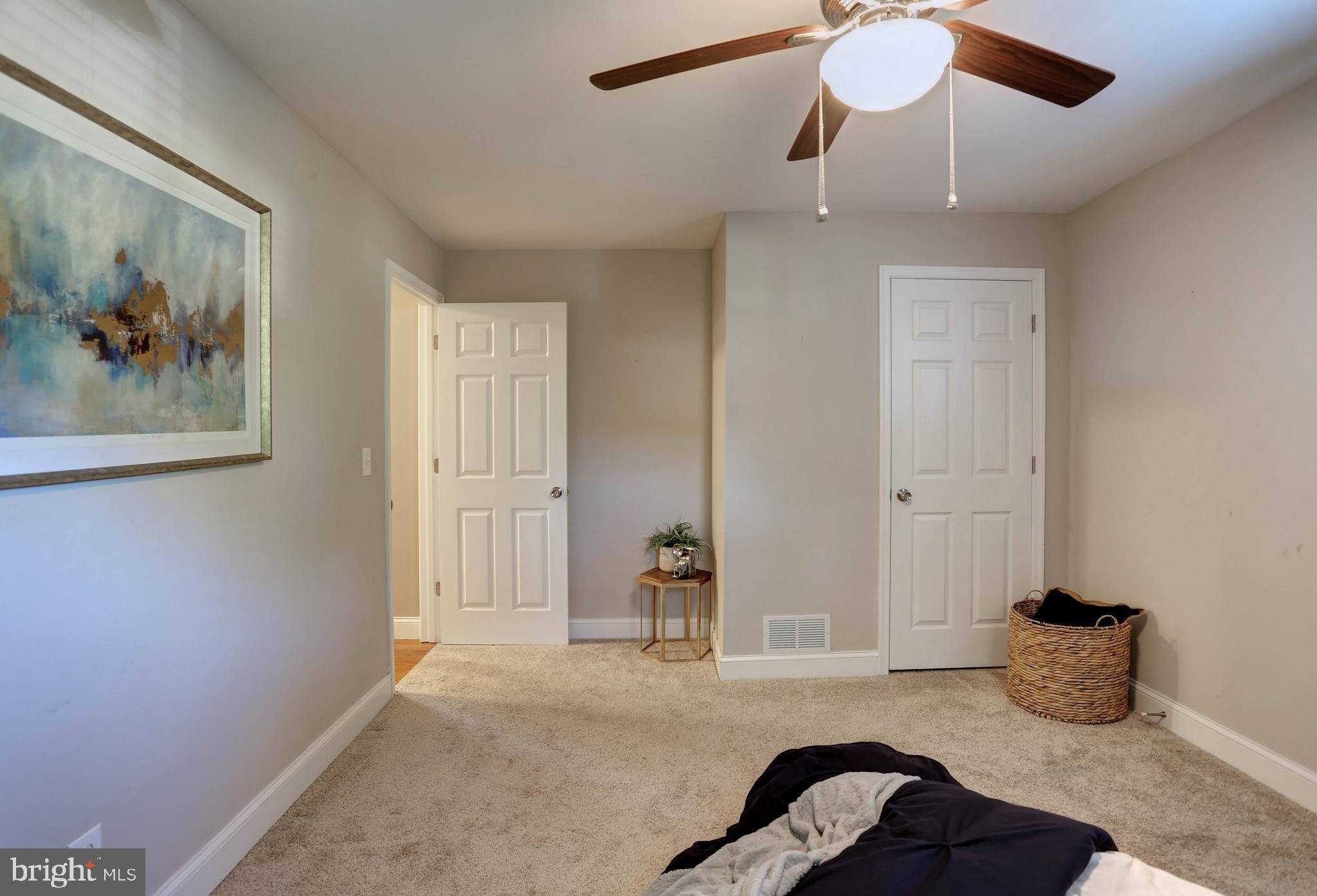 7925 Elizabeth Road Pasadena, MD 21122 - Photo 3 of 47 Gallery Image 3