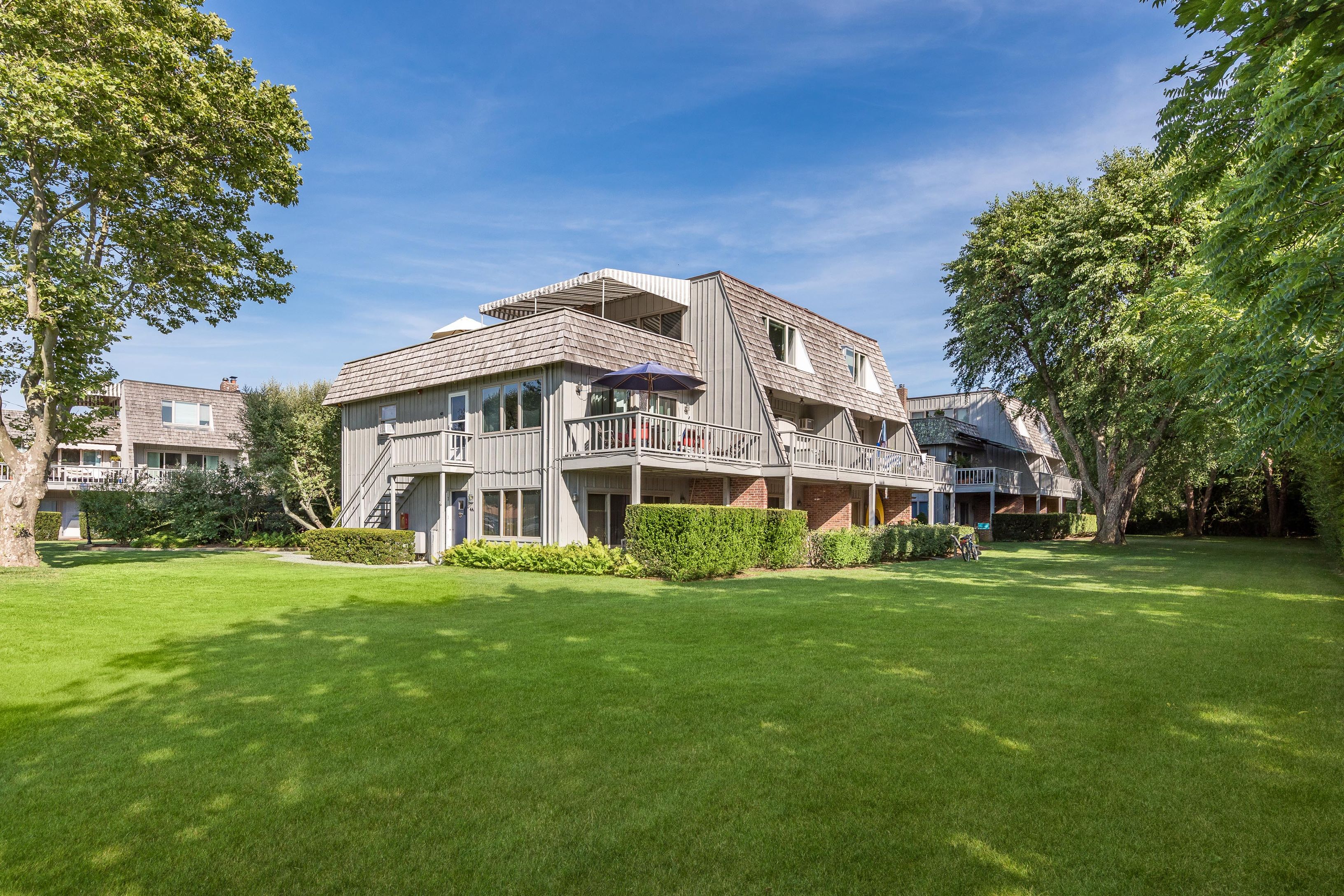 18 Bridge Street, Unit PH4D Sag Harbor, NY 11963 - Photo 5 of 31