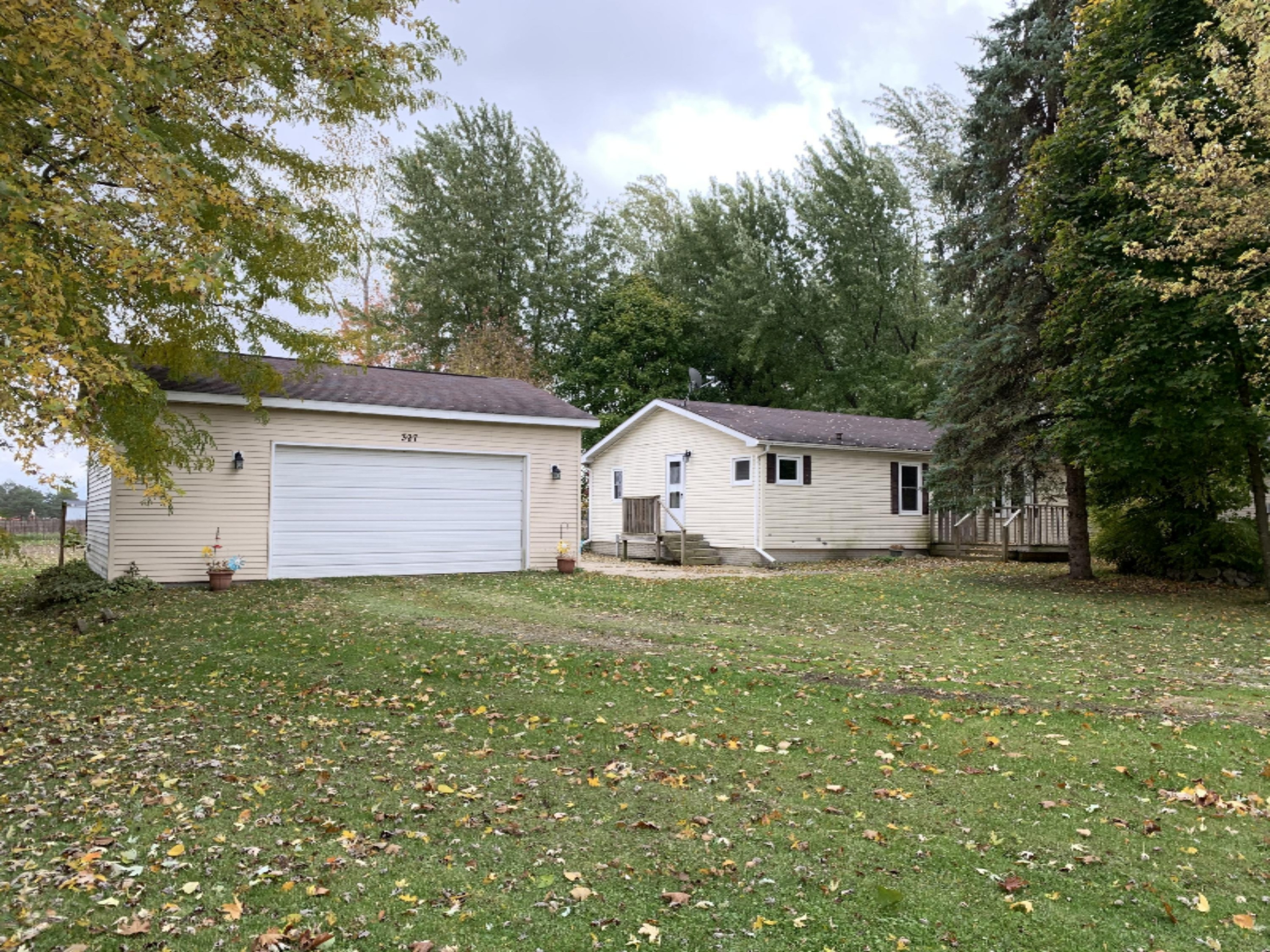 397 3rd Street Sunfield, MI 48890 - Photo 1 of 53 IMG_1176