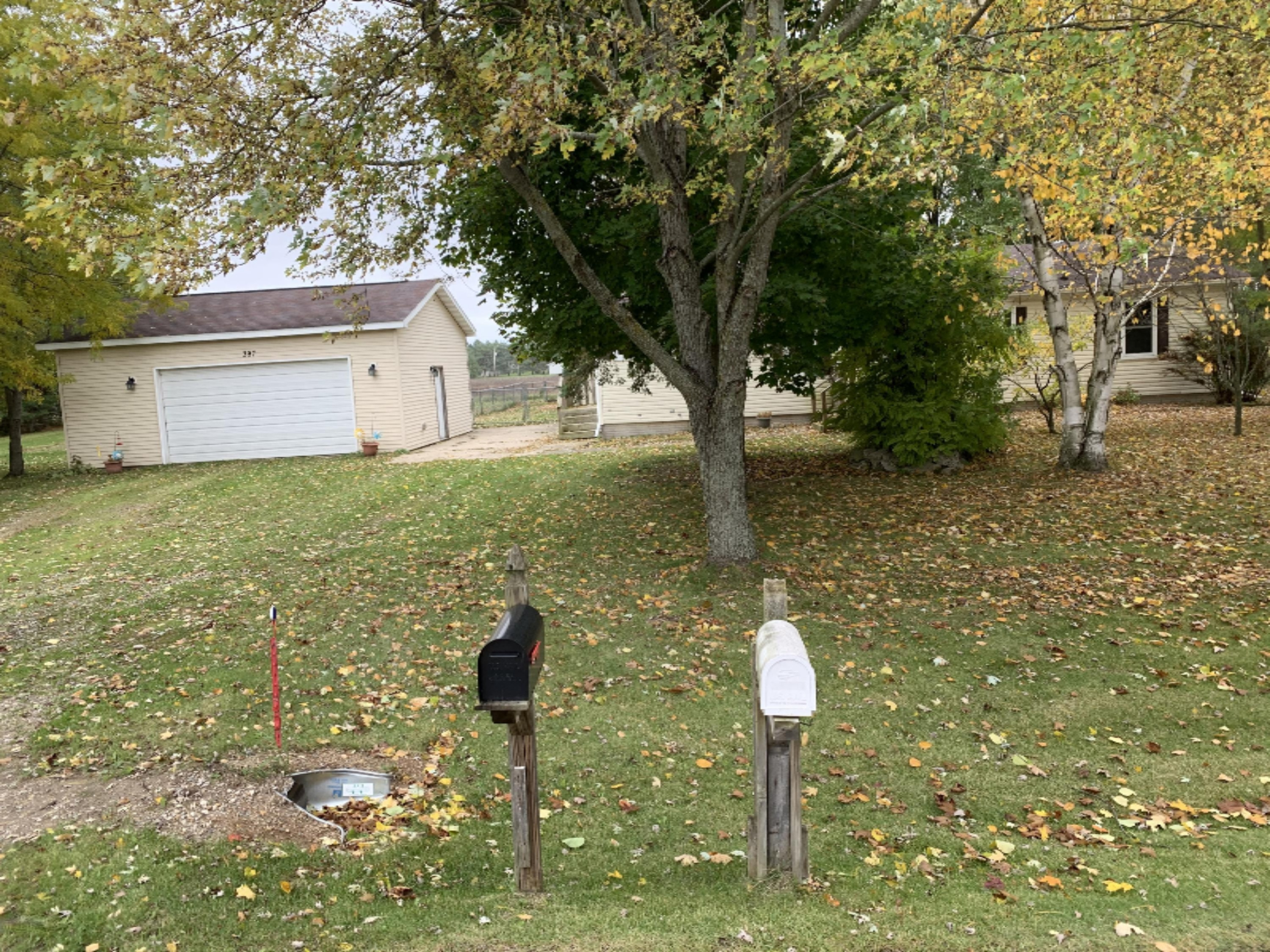 397 3rd Street Sunfield, MI 48890 - Photo 2 of 53 IMG_1181