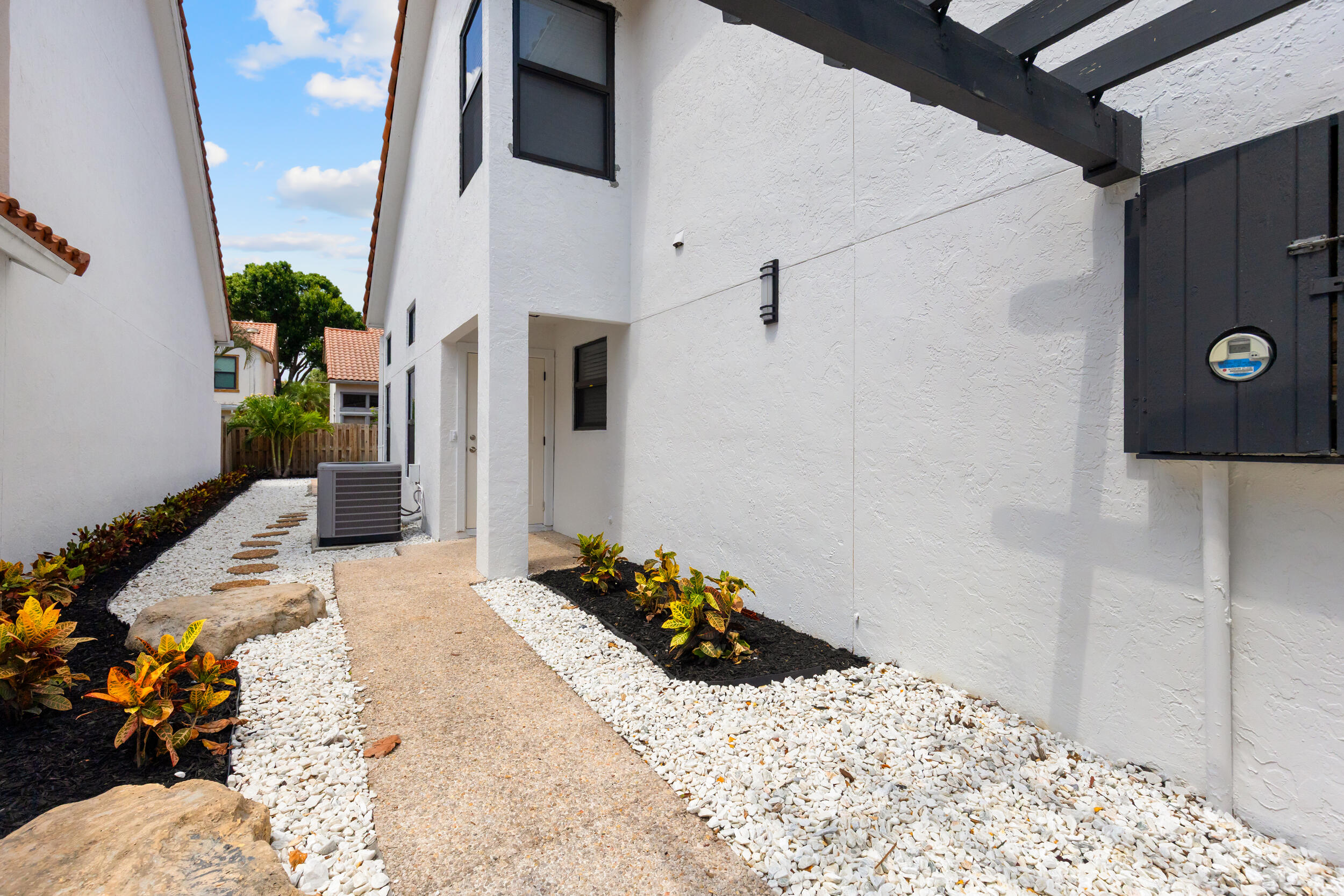 5521 Ilford Court Boca Raton, FL 33486 - Photo 3 of 26 5_0o1a0533 - Copy
